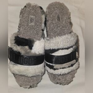 UGG Fluffita Slippers, 8,Black,White & Gray